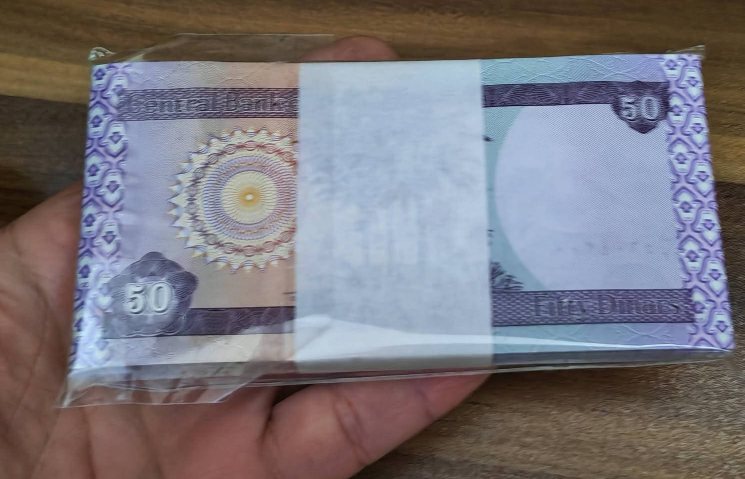 ربطة انسر تسلسل ٢٠٠٣
السعر ٤٠ الف نهائي رجاءا
التسليم لدى ابو عبير ب المتنبي او السيد زيد حسن بالميدان
عند الحجز يرجى ذكر الاسم ومكان الاستلام


**إذا كنت صاحب هذا الإعلان وتريد حذفه لأي سبب، رجاءا أرسل رسالة إلى الدعم الفني**