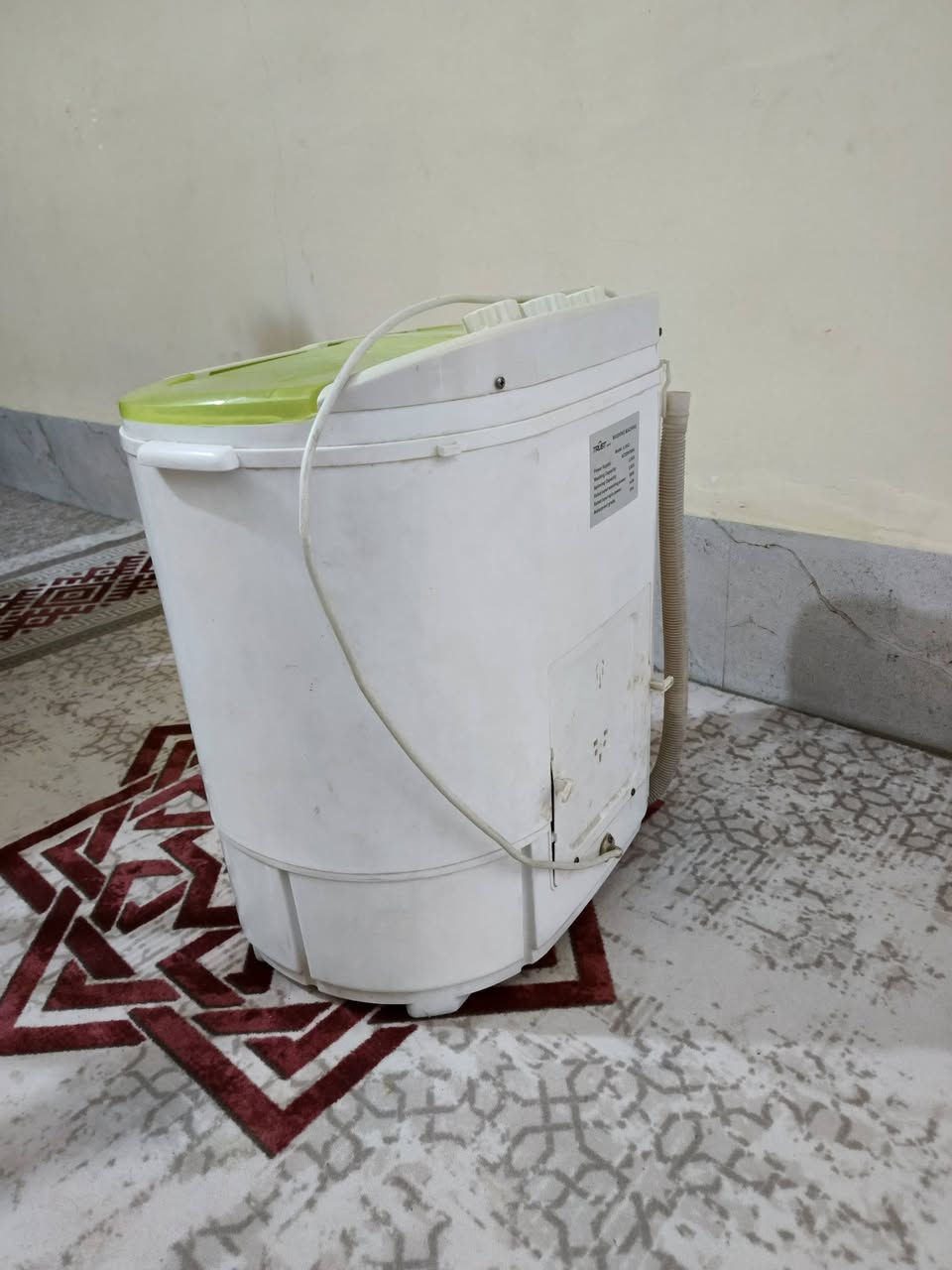 غسالة اطفال نظيفه جدا سعر 55 الاتصال 
***********
