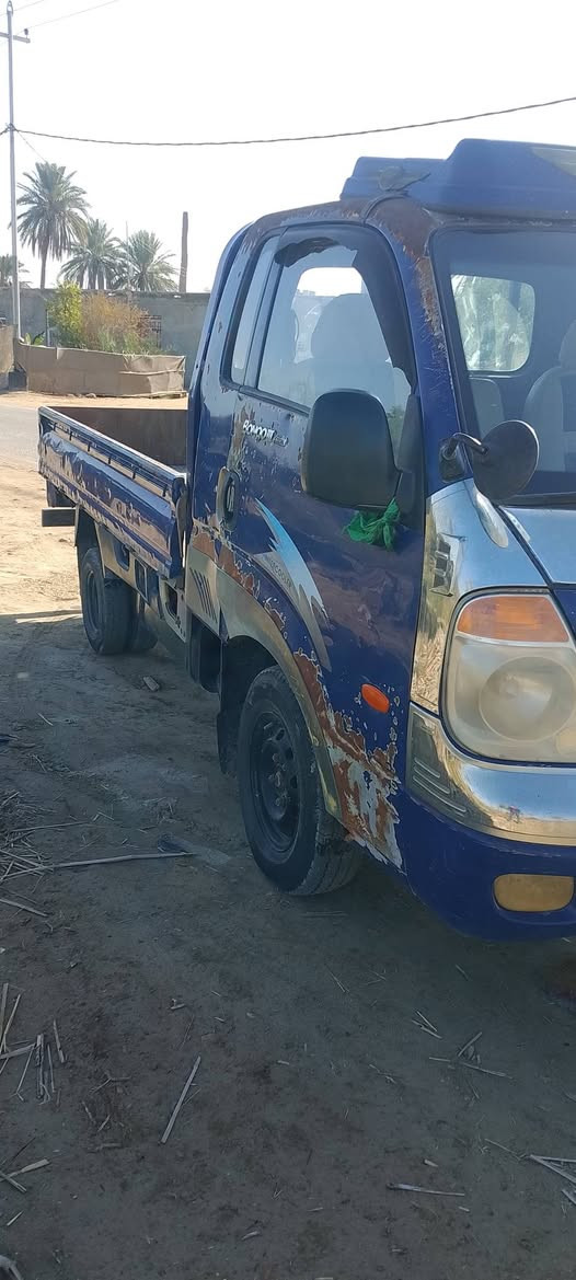 كيا حمل 2007 رقم انكليزي ب 70,وبيها مجال مكان ديوانيه اتصال***********
