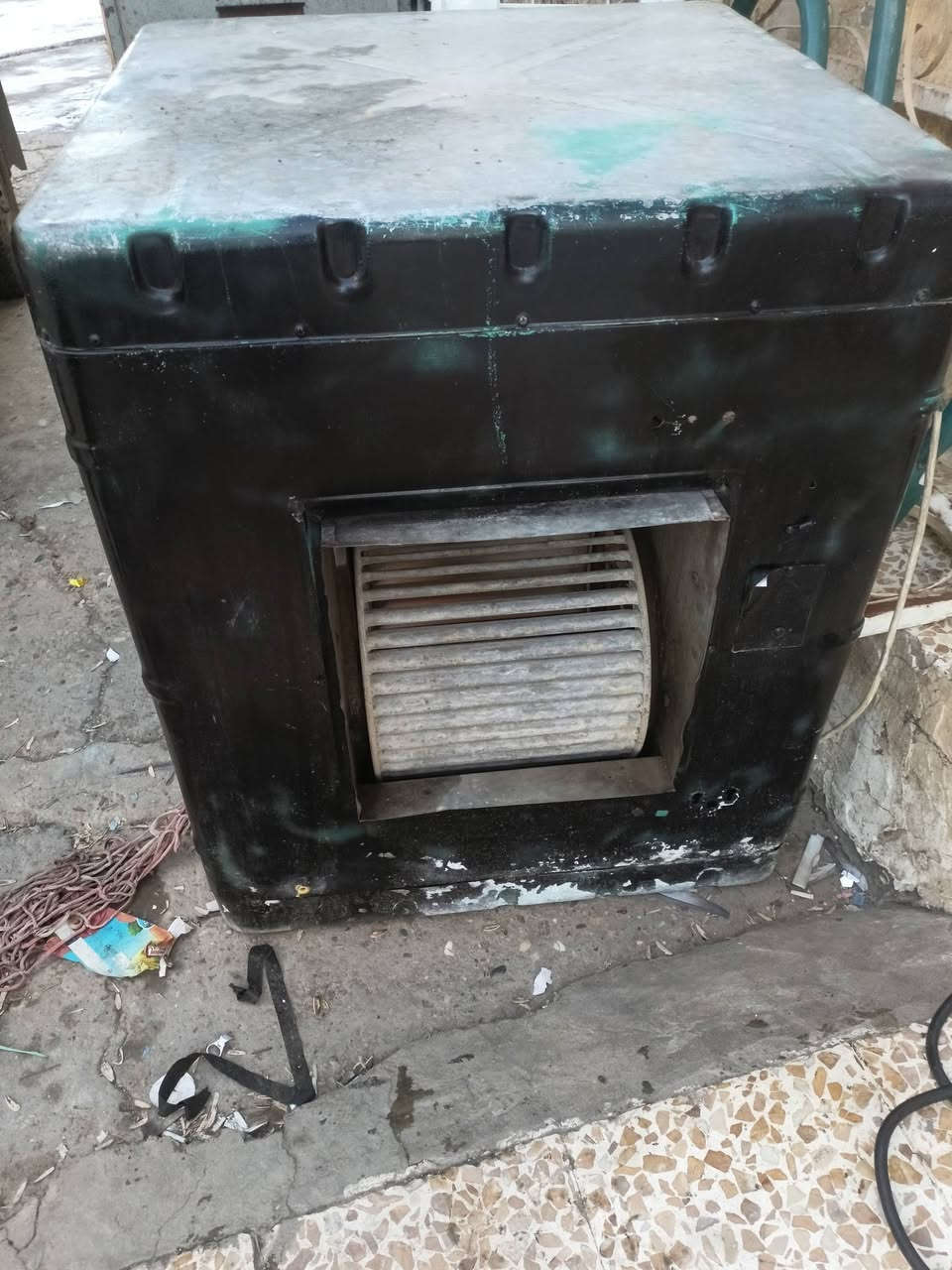 مبردات شغالين
حجم 5ونص
حجم اثنين ونص عدد اثنين
عنوان حي الكرامه 
‏‪0770 510 3918‬‏
