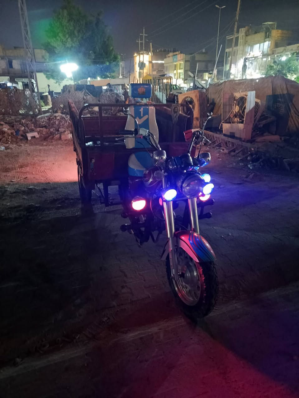 سلام عليكم ستوته امتيار لبيع موديل 9 اوراق بيه لمكان نجف شارع كربلاء عمود 80 مستعجل عل بيعته شراح يتصل عل رقم *********** تواجد بي واساب
