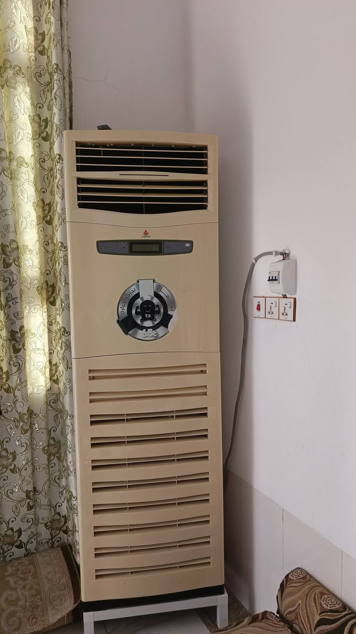 للبيع سبلت عمودي 5طن الحافظ دبل مروحه غاز 22جديد مستعمل قليل تبريد تفئه لا داخل صيانه السبلت ثري فيز المكان واسط قضاء الحي الاستفسار عله الرقم ***********/***********
