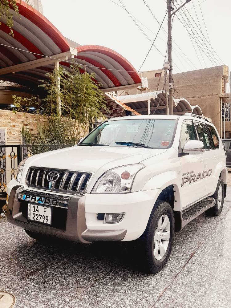 السلام عليكم. تويوتا برادو. رقم بصره. خليجي كفاله عامه. مواصفات ساز. سياره ع وضع الشركه حيل جديده  ماشيه (138الف)    الاستفسار ***********. 
مواصفات شركه ساز الدوليه. شاشه عرض ٧ راكب. مكينه 2700. لايت زنون. تبريد ٣ قطع. كشنات خليفه تعليك.  درع نيكل. دواخل بيجي عسلي مطعم بصاج احمر. اخوان السياره حيل جديده وستخدام خاص وبسمي وتحويل ثاني يوم.  سياره كفاله  عامه ضربه وصبغ وتبديل وبارد وكير ومكينه وحداديه واحلا من الصور بهواي وبلعافيه علياخذهه. للبيع او مراوس مكاني بصره  *********** البصرة, العراق
