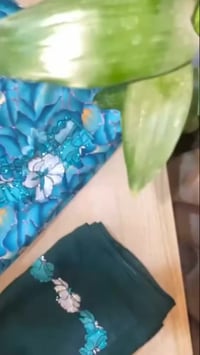 مخاوير حرير • اندنوسي • شال مطرز