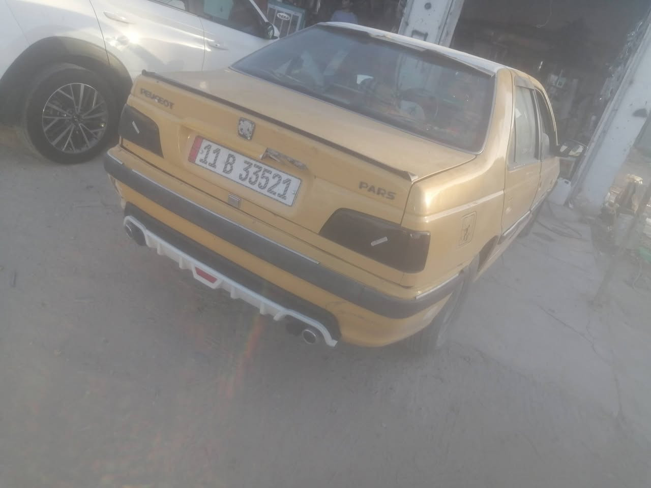 بيجو بارص ٢٠١١ كير مكينه حداديه شواصي مكفولات سياره حلوه وناعمه كلش مال جناي رقم نكليزي سنويه لل الفين وتلاثين لايتات زنون وصفر عالي ناصي مخصم الحجي سياره كلش ناعمه وحلوه راعيه بلحله بلمسيب ***********سعر ٣٣ وبيه مجال
