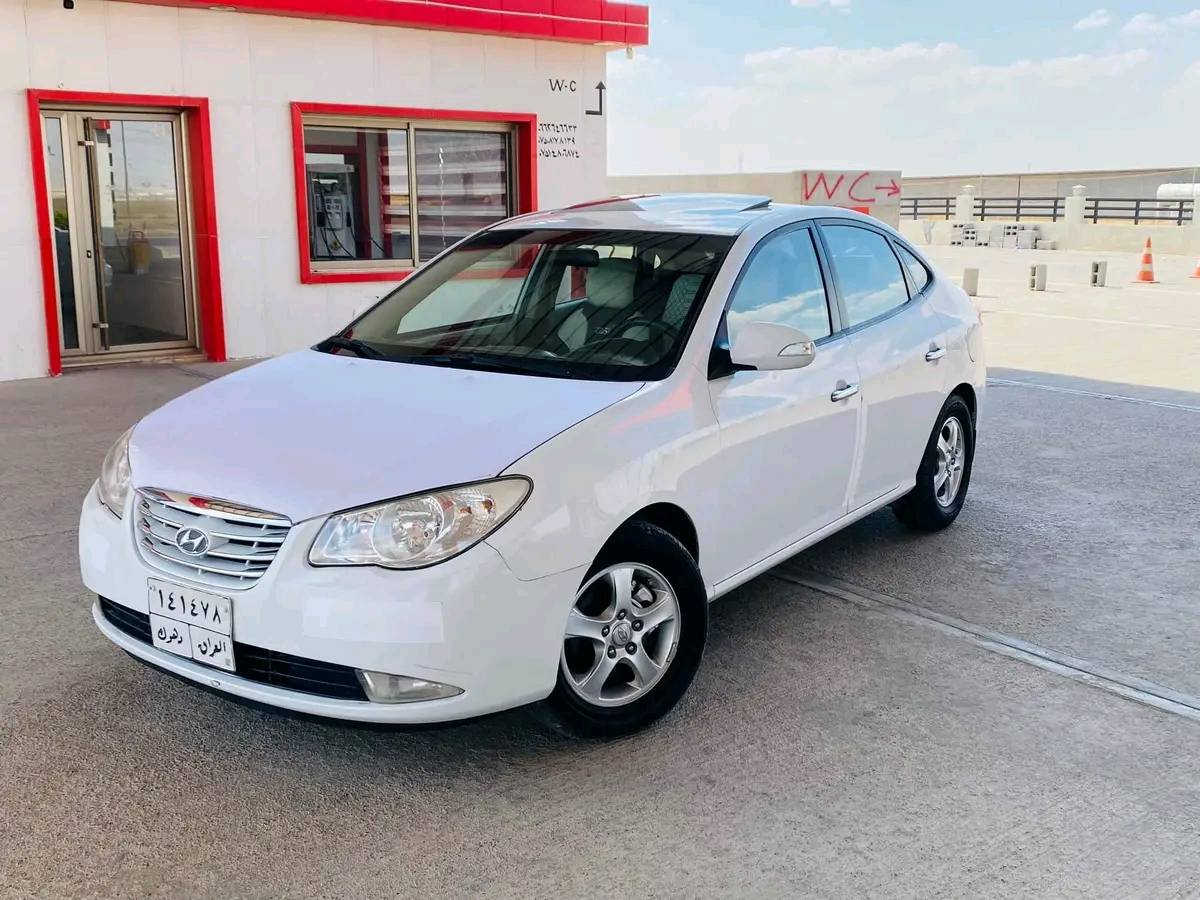 السلام عليكم بيع مستعجل
النترا ٢٠١٠ اتوماتيك دكشن عالي 
سنويه جديده تخم تاير جديد
بيها باب صبغ وبيه بارد
٨٥ قفلللل ما متواجد فيس اتصال وبي واتس

***********
