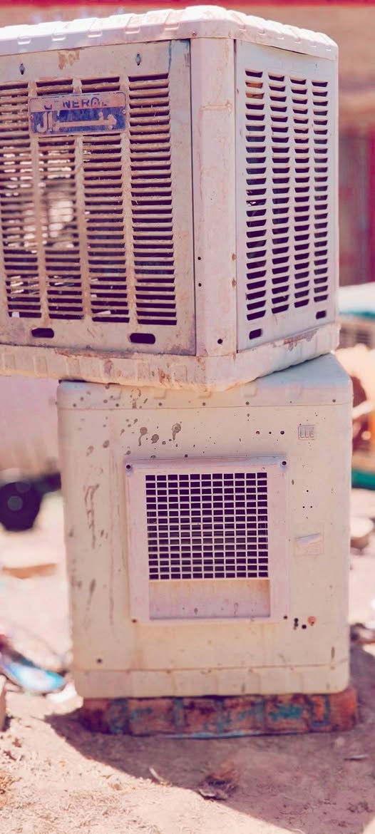 مبردات للبيع.  نضيفات الحديد بدون ماطور.الوحده ع 50  والبلاستك ام الشاشه البرفاف. شغاله ونضيفه عالفحص 85

***********
