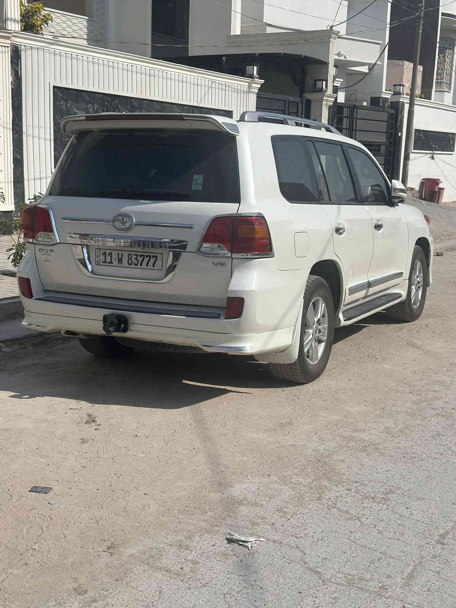 سلام عليكم لاندكروز 2014 SAS ساز فول مواصفات السيارة مكفولة كفالة عامة كير محرك كفالة 6 سلندر مكانها ديوانية السعر 380 استفسار***********
