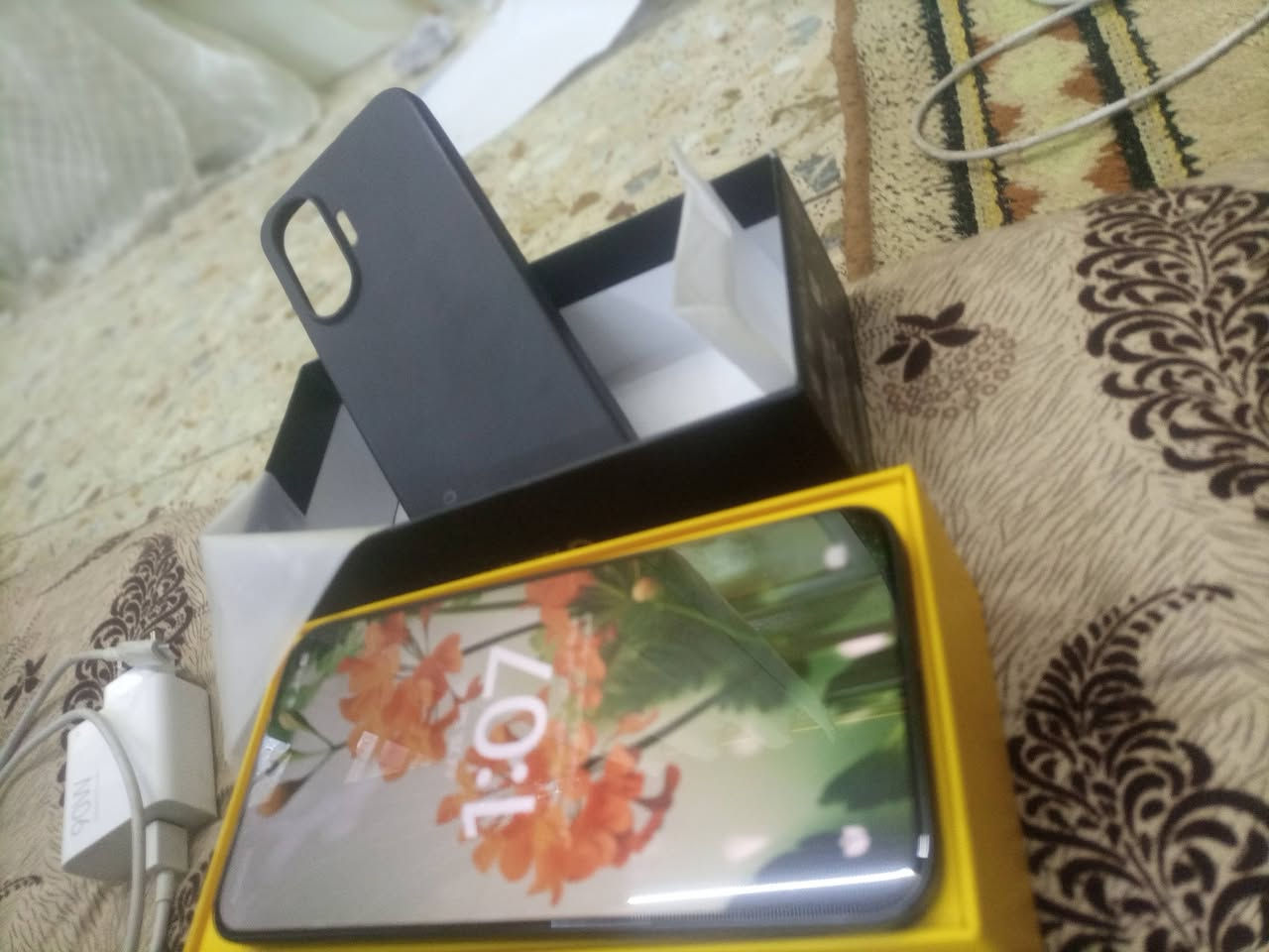 شباب مبايل بوكو f7 معالج سناب دراكون اليت 8s جيل 4 معالج مل كيمنك -نضافه 100%  ذاكرة 512ومامستخدم هواي ومستعجل على بيعته لان محتاج واني ما اكلج تجي وتشوف النضافه وملحقاته والكارتونه كلهن موجودات وزلغ مابي وتاخذه وتدعيلي مكاني بغداد بلديات قرب ملعب المدينه الدولي سعر 600 الف للتواصل وتساب ***********
