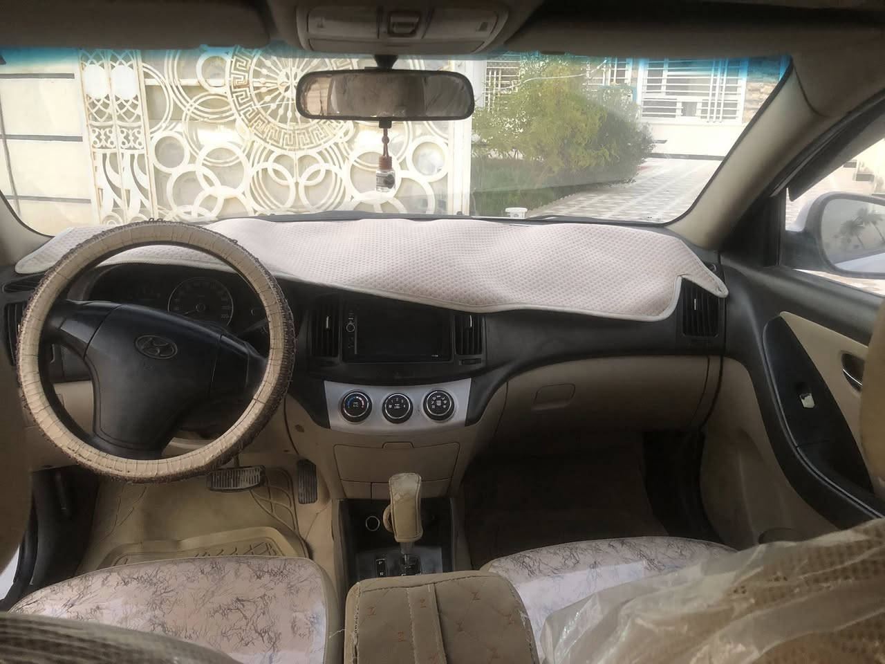 سياره النترا للبيع
موديل 2011 
رقم بابل دولي
اللون ابيض
مكينة 1600 دكشن عالي
كير اوتوا جديد
قماره فتحه
تخم تاير 
كشنات جلد 
ارضيه  مغلفه جلد
كاميرا 
شاشه 
مري شفط +اشارة
السيارة مصبوغه عام 
بدون دواخل
السعر 88
مكان    حله 
رقم الهاتف ***********
