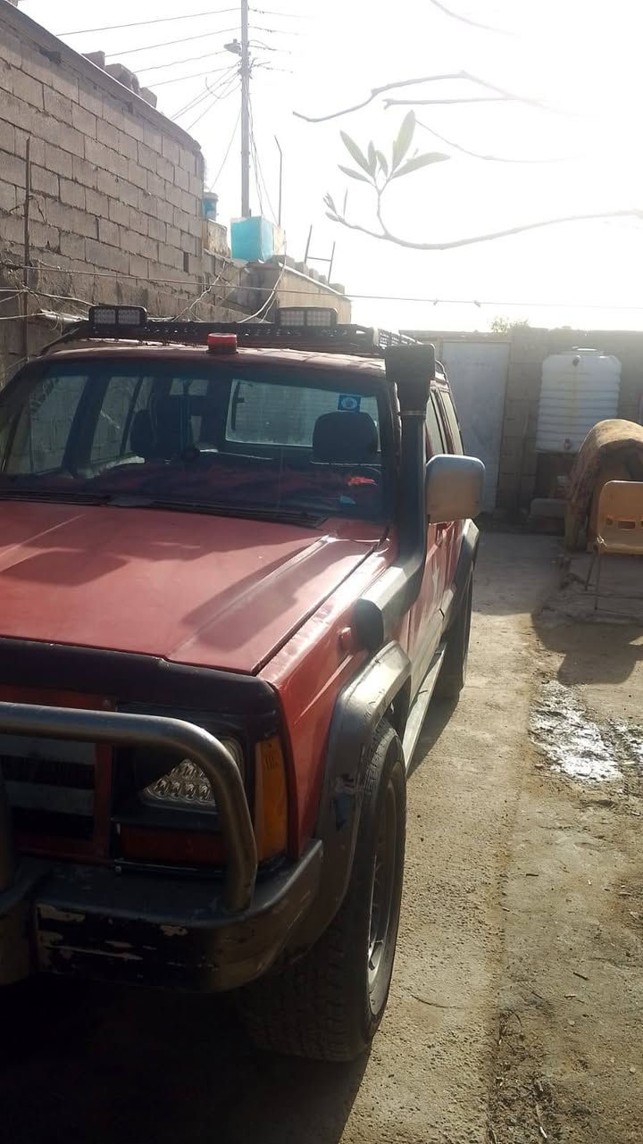 جيب للبيع رقم سماوه انكليزي شرط تحويل مكينه فيفيتي 300 مكينه جديده كير اوتو سياره جاهزه من كلشي اي نقص مابيه سعر 35 اوبيه مجال ماكن البصره مركز المدينه  هاتف ***********
