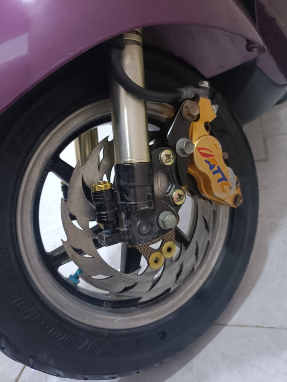 ويل نجمه مقفل نضيف مكفول عواج وشمره تنفيس بي كصب رياضي سمائي سعر خاص
رقمي ***********
