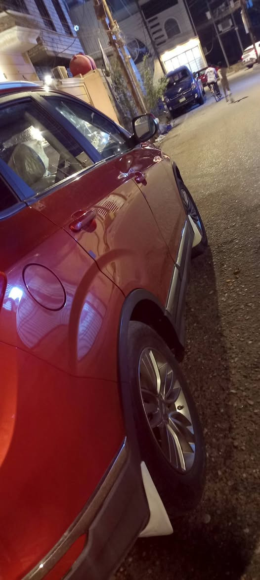 السلام عليكم سياره شيري للبيع سيارة نضيفه مديل 2018 كفاله عامه خليجي سياره جديده مال بيت رقم بصره نكليزي رايده 120 وبيه مجال 
***********
