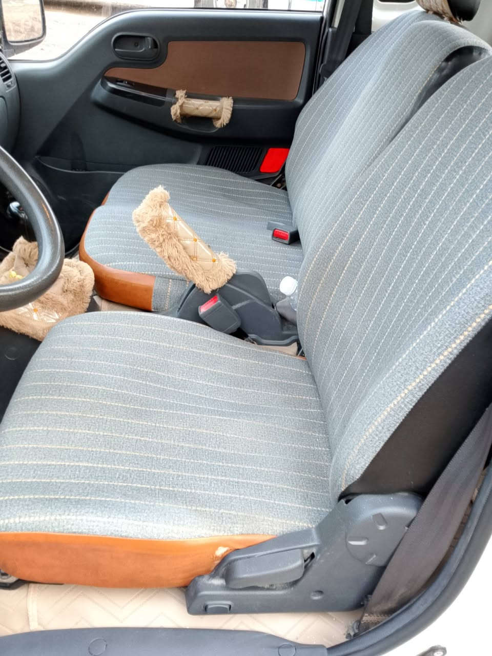 كيه حمل مكفوله ماشيه ٢٠الف ممشدود محجر عليه صفاحيات جدد ممشدودة سعرها ١٦٧بيه مجال حك الجيه العنوان بغداد الطارمية
 ***********
