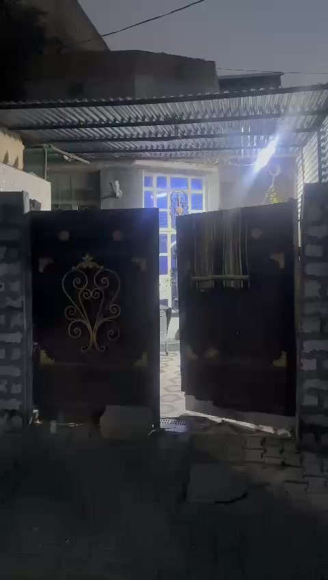 السلام عليكم 
⚠️يعلن مكتب عراق السلام للعقار 
      عن توفر 
🏠 منزل للبيع مساحه 100م
       طابق ونصف منطقة الحسينيه
         مسقد شارع المدارس 
         مدخلين استقبال +حولي
     +صحيات + ترك +غرفة نوم
للاستفسار الاتصال على الارقام :
لؤي التميمي 
***********
قصي التميمي 
***********
أو زورنا في مكتبنا مكتب (عراق السلام) 
اهلا وسهلا بيكم
