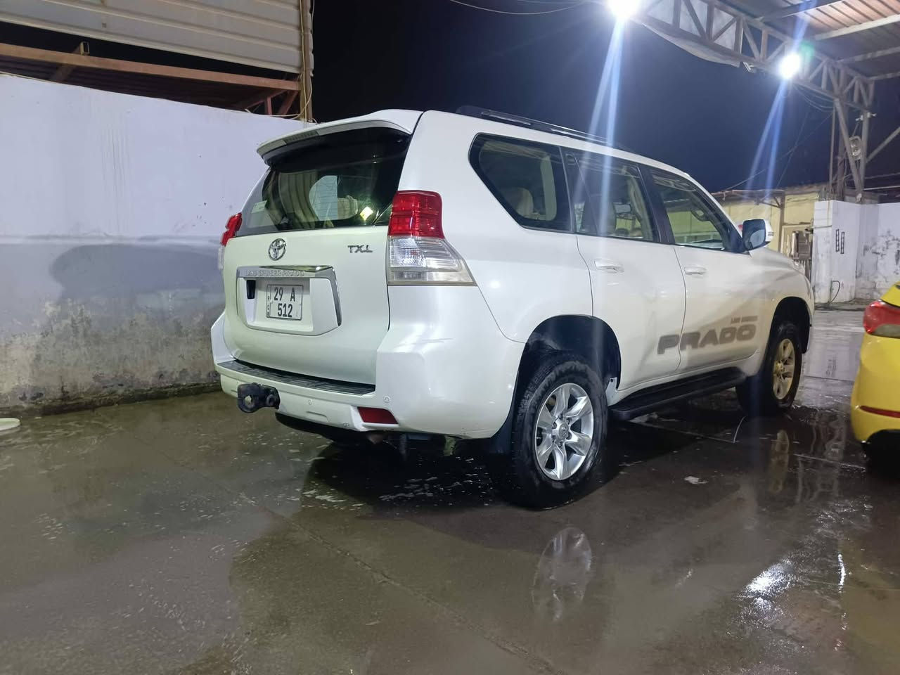 السلام عليكم
برادو 2010

مكفوله من صبغ وتبديل 

بيه بارد بسيط بادية البنيد جهة السايق كلش بسيط 

مكينه 2700(4) سلندر

حداديه جديده 

كير ع الشرط 

مكينه حلوه 

شرط التحويل رقم واسط مميز 

مكاني ديوانيه 

اي تفاصيل 

***********
