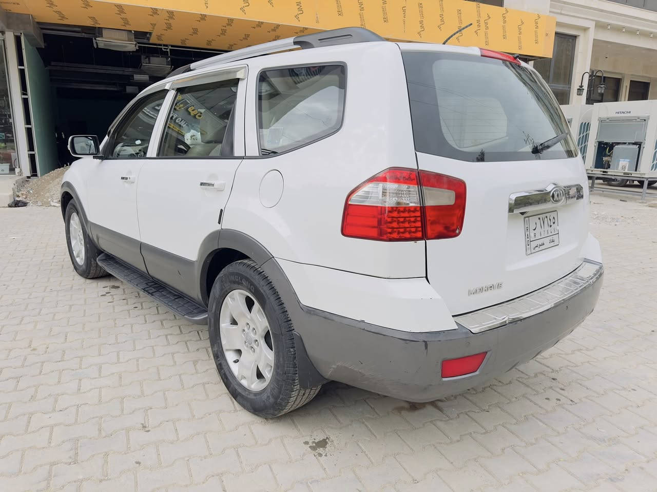 سلام عليكم
سياره موهاڤي موديل 2013 فول مواصفات للبيع.

دفع رباعي.

سته سلندر v6 محرك 3600. 

كلين تايتل.

السعر 170$ 

للاستفسار اكثر الاتصال على الرقم. 

***********

العنوان: ديالى بعقوبه.
