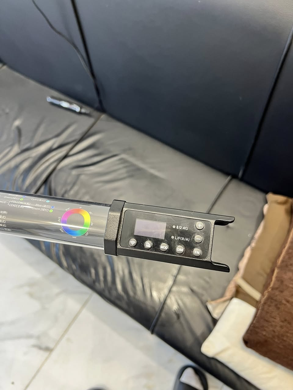 تيوب
اضائة Godox TL60 للبيع 

مواصفاتها معروفة 

• 360 درجة Hue
• تحكم في الـ Saturation والـ Brightness
• من 2700K إلى 6500K
• تتحكم بيها عن طريق الازرار او الهاتف 

الملحقات 

• عمود الإضاءة
• حقيبة مخصصة
• شاحن
• مشابك تثبيت
• كيبلات
سعرة 175 قفل
مكاني بغداد 
***********
