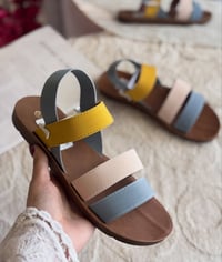 موديل محبوب • كوالتي عالي • مقاسات ٣٧-٤١