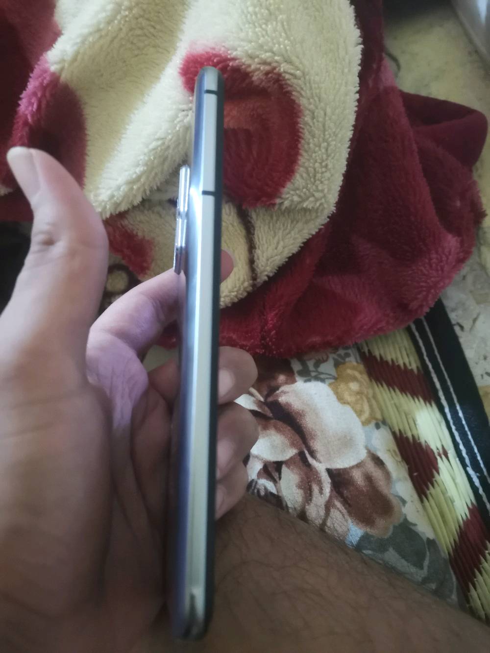 ريد مجك 6rللبيع مكاني بغداد الحسنية 
90فريم ببجي بي شفتات جهاز نضيف نضافتة فول سلاسة فول رقمي***********