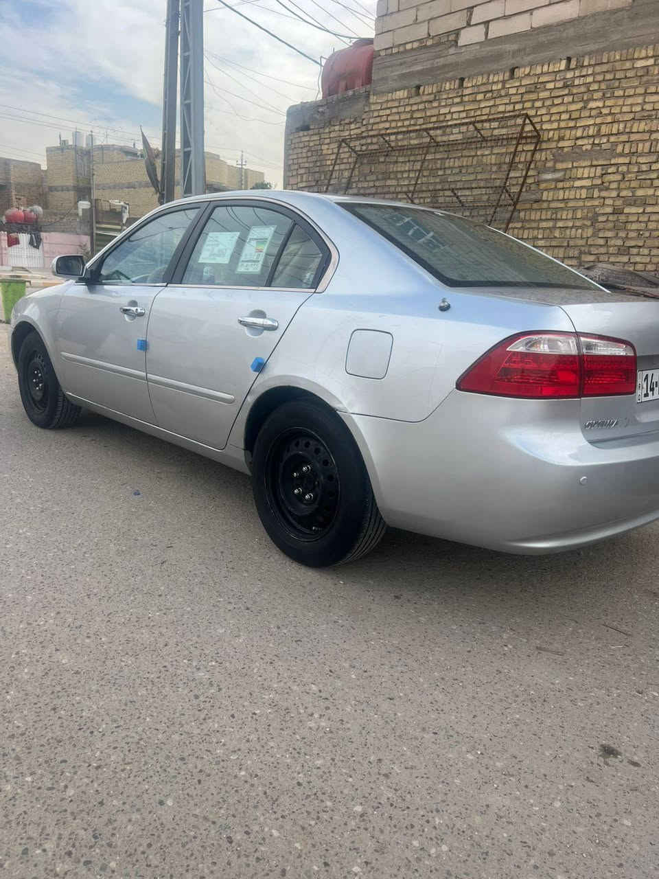 كيه اوبتيمه مديل 2009 كيه اوبتيمه مو لوتز اوبتيمه سياره كفاله ما عده جاملغ الامامي مال السايق مبدل الباقي كفاله مكينه وكير خير من الله مكينه توني شادها صار 15 يوم مكينه 2000 دوش سياره حلوه وخير من الله من كهربائيات تبريد شاشه مضخم عرفتها تخبل تخم تاير نضيف زوج ويل توني شاده  بيها ملاحضه البك لايت مو مالها البلاد مال لوتز شادين  رقمها بصره الدولي كامل مكمل بس اداور  (((مكان ناصريه مركز)))
الاستفسار ((( *********** ))) 
               ((( *********** )))
