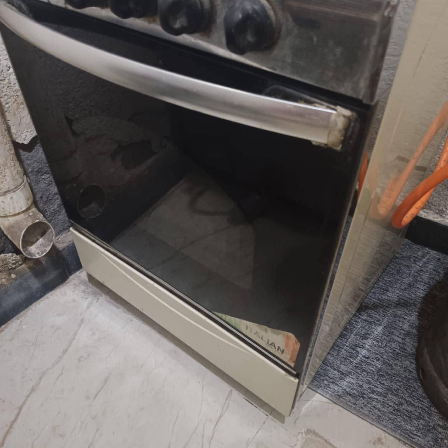 للبيع نظيفات لوك وشغالات اسعارهن مناسبة متوازين على بيعتهن شراي خاص !


**إذا كنت صاحب هذا الإعلان وتريد حذفه لأي سبب، رجاءا أرسل رسالة إلى الدعم الفني**