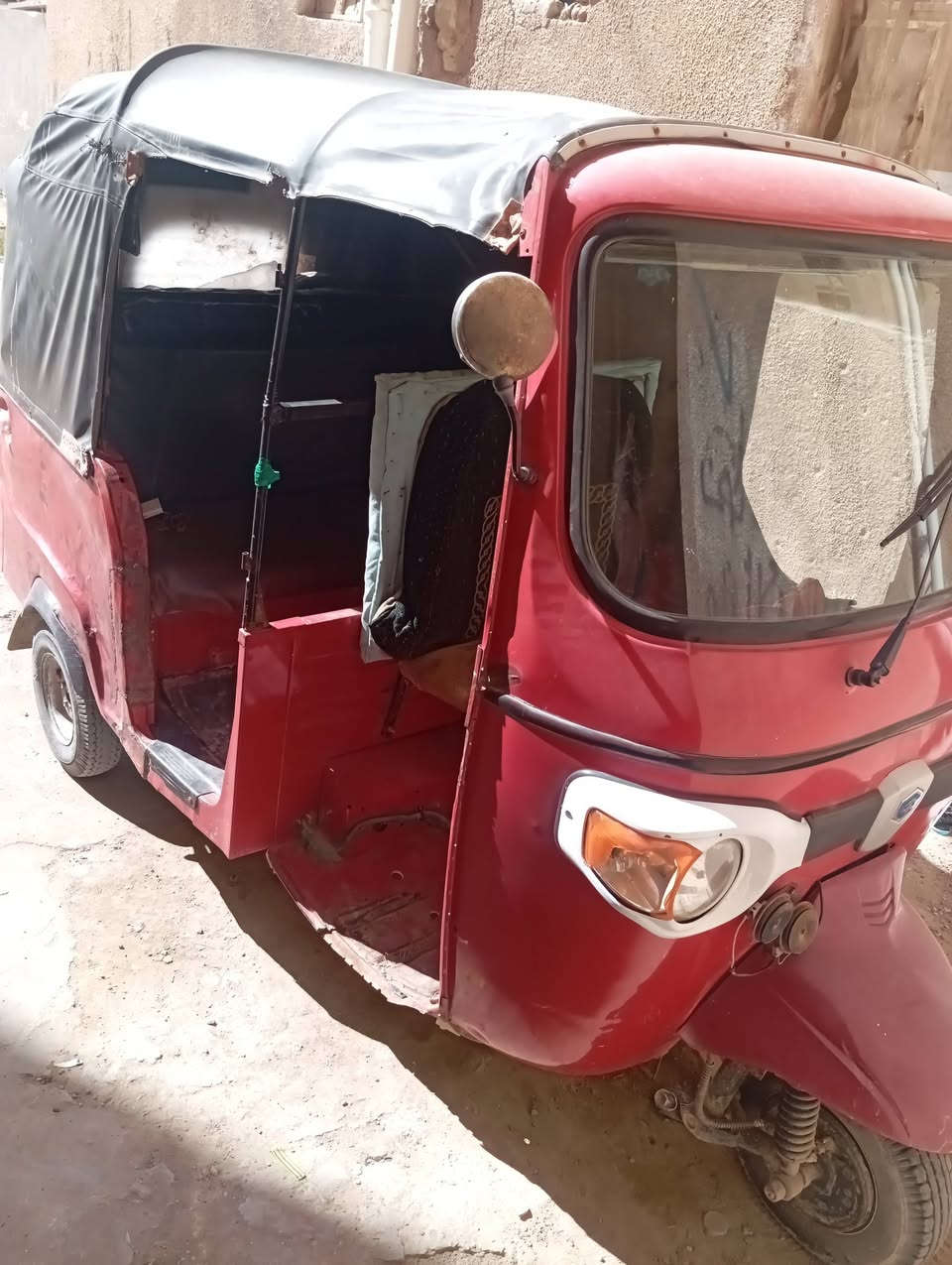 سلام عليكم تكتك بياجو للبيع 2019 شهر 12 اوراق اصولي تكتك خيرر من الله مكينته بلاديه تايراته جديدات كهربايات كله شغاله تكتك حلو مالل فقير تجي واشوفه بعينك سعر 2100وبيه مجال للشراي وهاذا رقمي ***********
