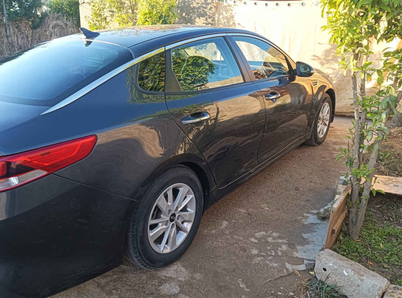 وبتمة موديل 2017 وارد امريكي بيه ثلاث قطع بنيد جاملغ باب المواصفات تحكم ستيرن اشاير بلمري شاشه صغيره كامره ويل كب مكينه ( 2400 ) السعر راسلني وات ساب او اتصال( *********** )
