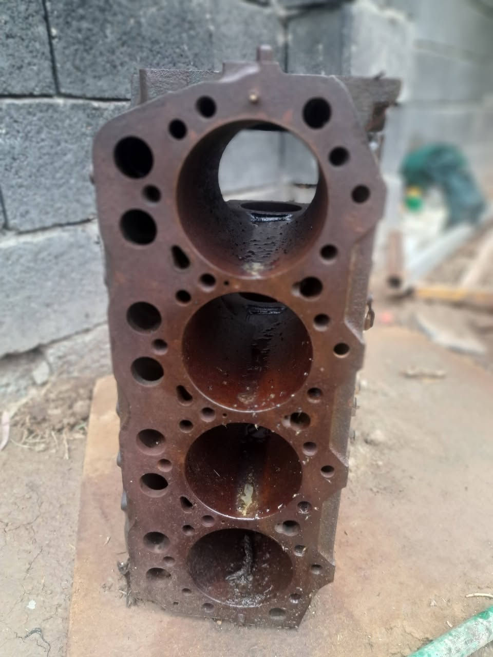 اسلندر لبيع مال كنتر 16 مكينه 108 السعر 800 وبيه مجال للاتصال ***********
