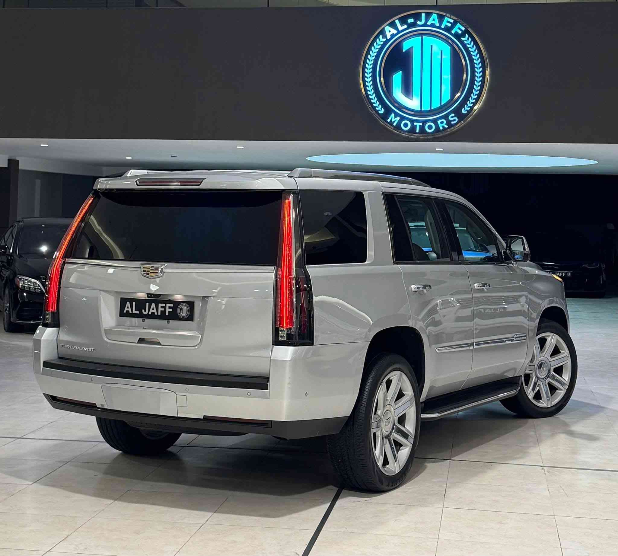 السلام عليكم
من رخصه الادمن المحترم
كديلاك سكاليد ٢٠١٨
وارد كندي كلين تايتل
فول مواصفات
جديده لوك ماشيه ٨٩ الف كيلو
رقم اربيل باسمي تحويل مباشر
٨ سلندر ٦٢٠٠ 
كير محرك ممفتوح بلادي
تخم تاير جديد شادلهه
حداديه جديده 
السياره كامله متصرف عليهه دينار 
مال جناي
بالسونار طلع جاملغ كلير ومكانين تكحيل
بسبب شخوط
بدون دواخل بدون ايرباك
مكان السياره بغداد الاعظميه
بيع او مراوس بسياره كورلا هايبرد 
رقمي *********** 🌹
سعر ٣٤٥ ورقه وبيهه مجال للطيبين❤️
