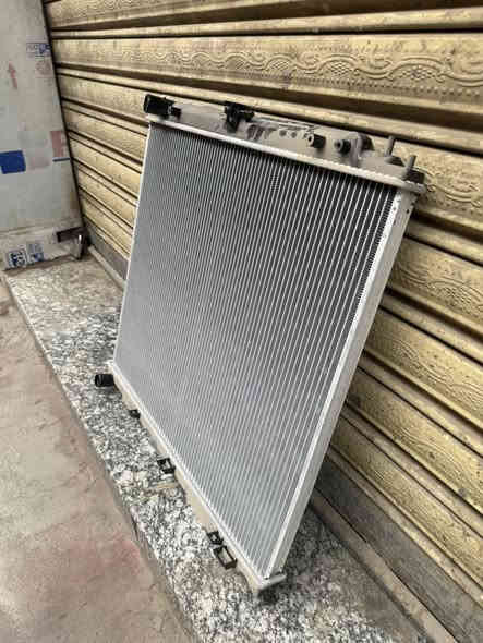 تتوفر قطع غيار نيفارا 
***********
يوجد توصيل جميع محافظات العراق 

العنوان: بغداد شارع الظلال مركز موبس
