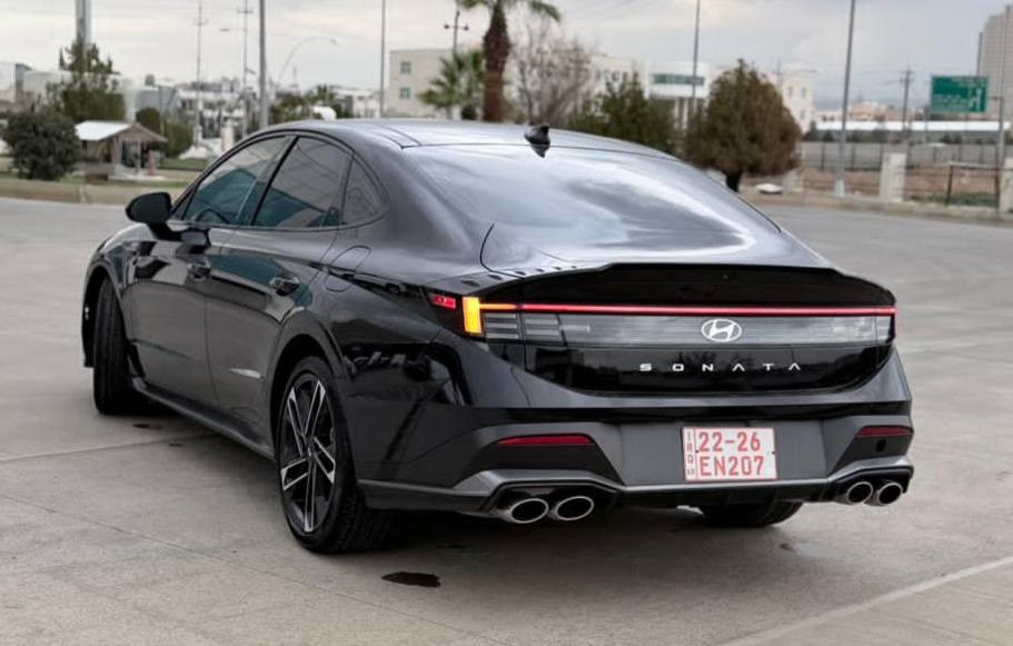 � هيونداي سوناتا N Line 2024 🚘
ما ماشية غير 9 الف
محرك 2.5L توين توربو 
300حصان
8 sepeed Transmission Dull Clatch
✨ المواصفات فول فول (Full Option):

 بصمة ( ابواب + صندوق ) 
🟥 تشغيل عن بعد 
🟥 شاشة جبيرة ( كار بلي + اندرويد )
🟥 واير ليس شحن 
🟥مثبت سرعة 
🟥قيادة ذاتية 
🟥تحديد مسار 
🟥 رادار امامي 
🟥رادار جانبي 
🟥رادار خلفي 
🟥كامرا دوارة ١٨٠
🟥مثبت ستيرن 
🟥سايد بريك بصمة 
🟥مودات قيادة ( نورمال - سبورت - سبورت بلاص - كوستم)
🟥كشنات تدفئة 
🟥 بانوراما 
🟥تبريد بيانو 
🟥تبريد قطعتين 
🟥لدات بلادية بالدشبول متغير الوان تتحكم بيهه بالشاشة
🟥كيجات بالعداد تظهرلك قراءة (حماوة الدهن - التيربو - العزم)
🟥كيجات دجتال تتغير ويا كل مود مثل ماموضح بالصورة
🟥كير دكمً ٨ سرعات + شفتات ستيرن 
🟥نظام سماعات BOSE اقوى انظمة سماعات
🟥جامات اوتو
🟥اوتو هولد
🟥كشنات كنتارا حضن N
🟥محرك 2500 تيربو 
‏🟥 300 HP يعني طيارة انسى شي اسمة جارجر😁
🟥لدات امامي خلفي 
🟥وبعد هواي مواصفات بيهه
سيارة بدون صبخ كلين
سيارة رقم كاتى تترقم اربيل
***********
***********
