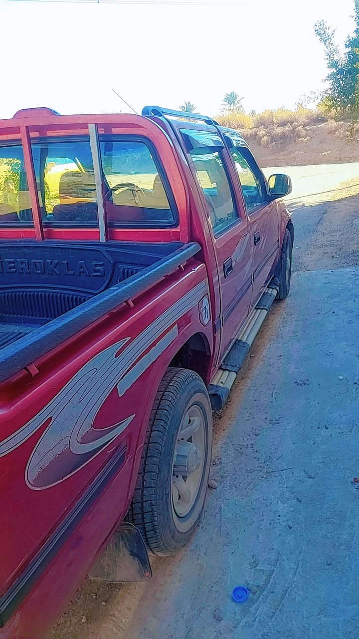 السلام عليكم 
كنو 2009 للبيع كاملة صدر تايرات محرك كير كله كامل 
على فحص السعر 53 وبيه مجال مكان بغداد الراشدية 
***********
