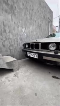 بي ام دبليو ٥٢٠ • ١٩٩٢ • رقم سليمانية