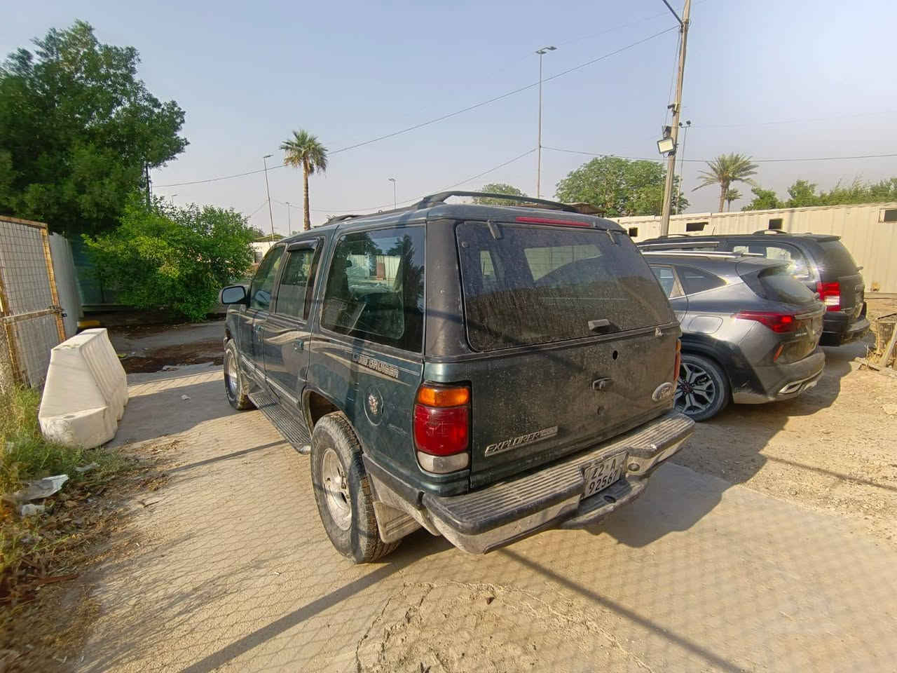 السلام عليكم فورد اكسبلور موديل 1997 رقم اربيل تريد تحويل تريد وكاله سياره جاهزه بس ينراد الها ميزاينه اماميه وتبريد عاطل السعر 35 مكان السياره بغداد سبع قصور وهذا رقمي ***********
