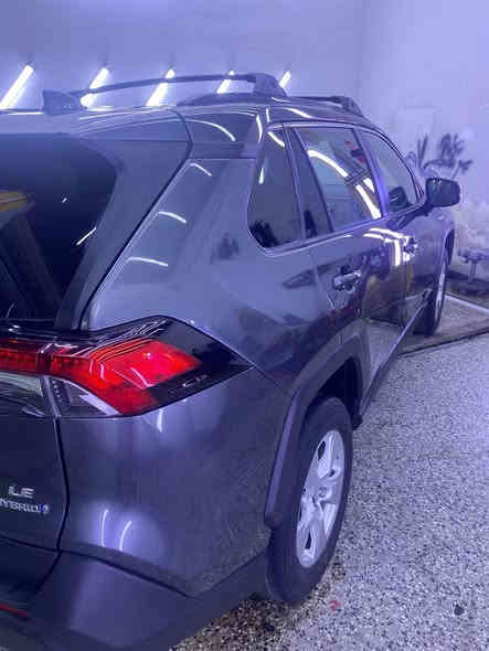 تويوتا راف 4 اميريكي هايبرد موديل 2021
السيارة جديدة بمعنى الكلمة تخم تاير جديد 
السعر ١٩٥ وبيهة مجال صور الحادث مرفقة 
للاستفسار ***********
