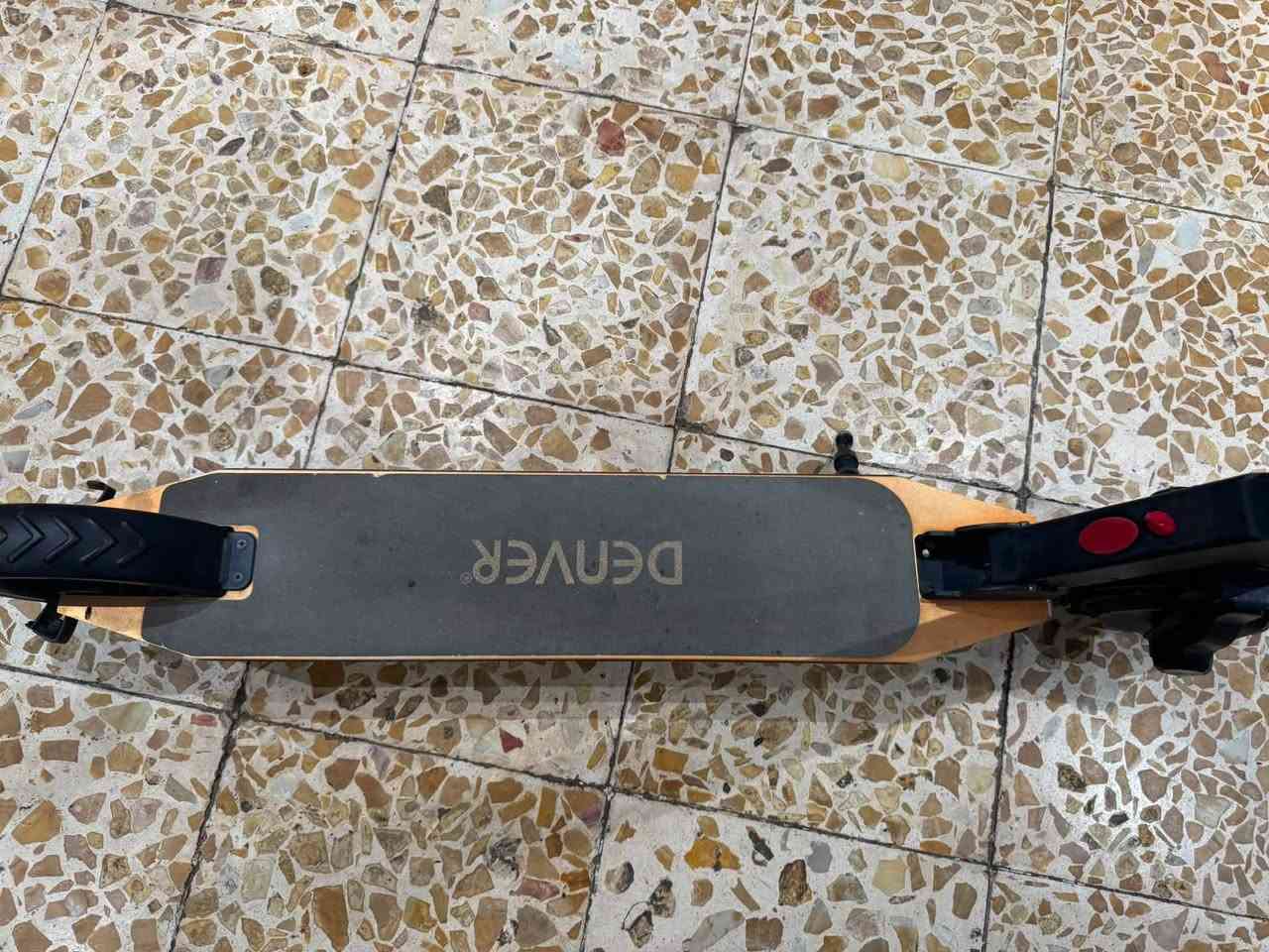 سكوتر نقص بطاريه. السعر 60 الف
بغداد ***********
