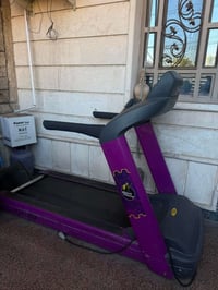 🔥 للبيع: جهاز كارديو مستعمل من شركة Cybex العالمية! 🔥 النوع: جهاز ركض ...