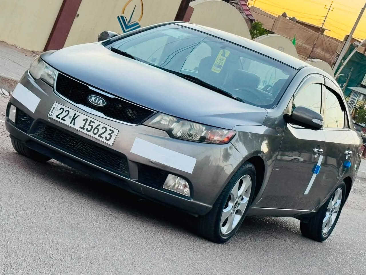 سيراتو ٢٠١٠ خليجي 
سعر ٨٨ بيهة مجال شراي 
بيهة قطعة وحدة صبغ فقط باقي مكفول سيارة جديدة
ما بيهة اس نقص مسويلة سيرفس كامل 
موصفات تحكم ستيرن جهتين مانع نزلق داخل لونين ويل كب كروم شاير بلمري مري شفط
محرك ١٦٠٠ لا تبخير ولا تنقيص
رقم اربيل اسمي تحويل ثاني يوم 
هزة رقم سنوية جديد 
مكان سيارة بغداد الشعب 
رقمي ***********
