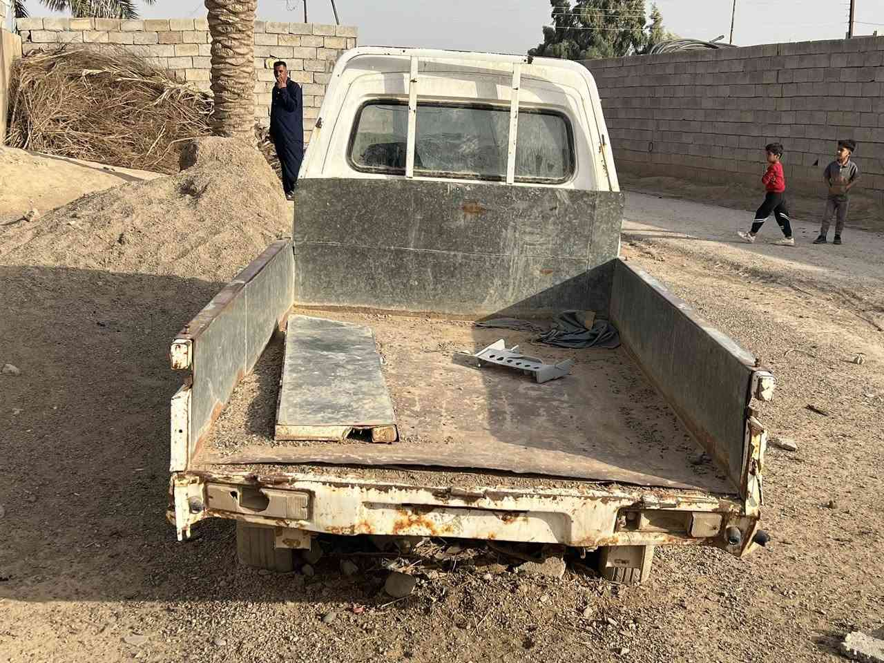 سلام عليكم سياره هانفي موديل 2007 مثل مموضح بصوره خاص ***********
