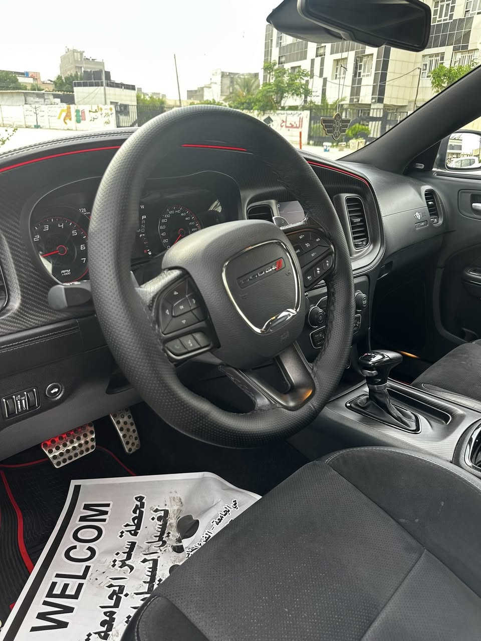 السلام عليكم دودج جارجر 2023 GT plus خليجي وكاله هارلم ماشية 11000كيلو  السياره كفالة عامة السعر 38000$ وبيه مجال المكان بغداد للاتصال ***********

