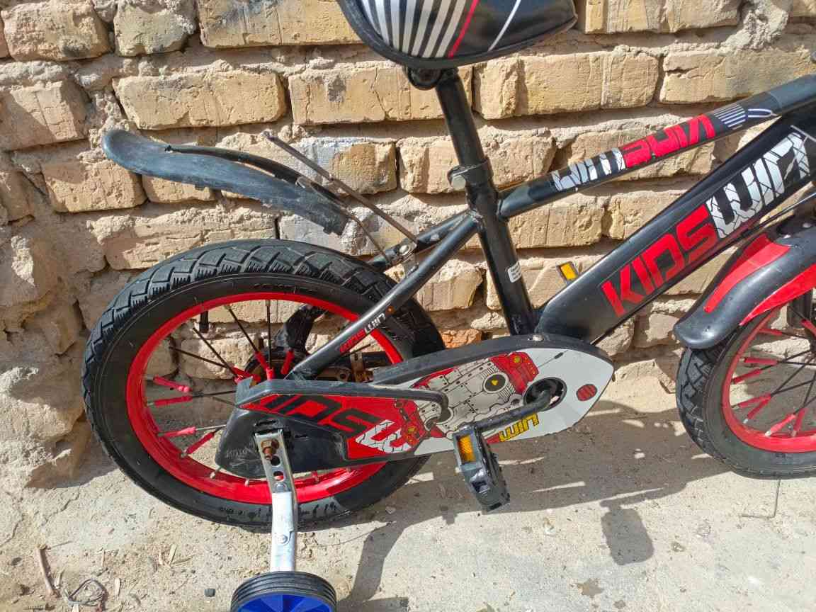 بايسكل حجم 16 نظيف وجاهز كل نقص مابيه ب40 مكاني الناصريه مركز


**إذا كنت صاحب هذا الإعلان وتريد حذفه لأي سبب، رجاءا أرسل رسالة إلى الدعم الفني**