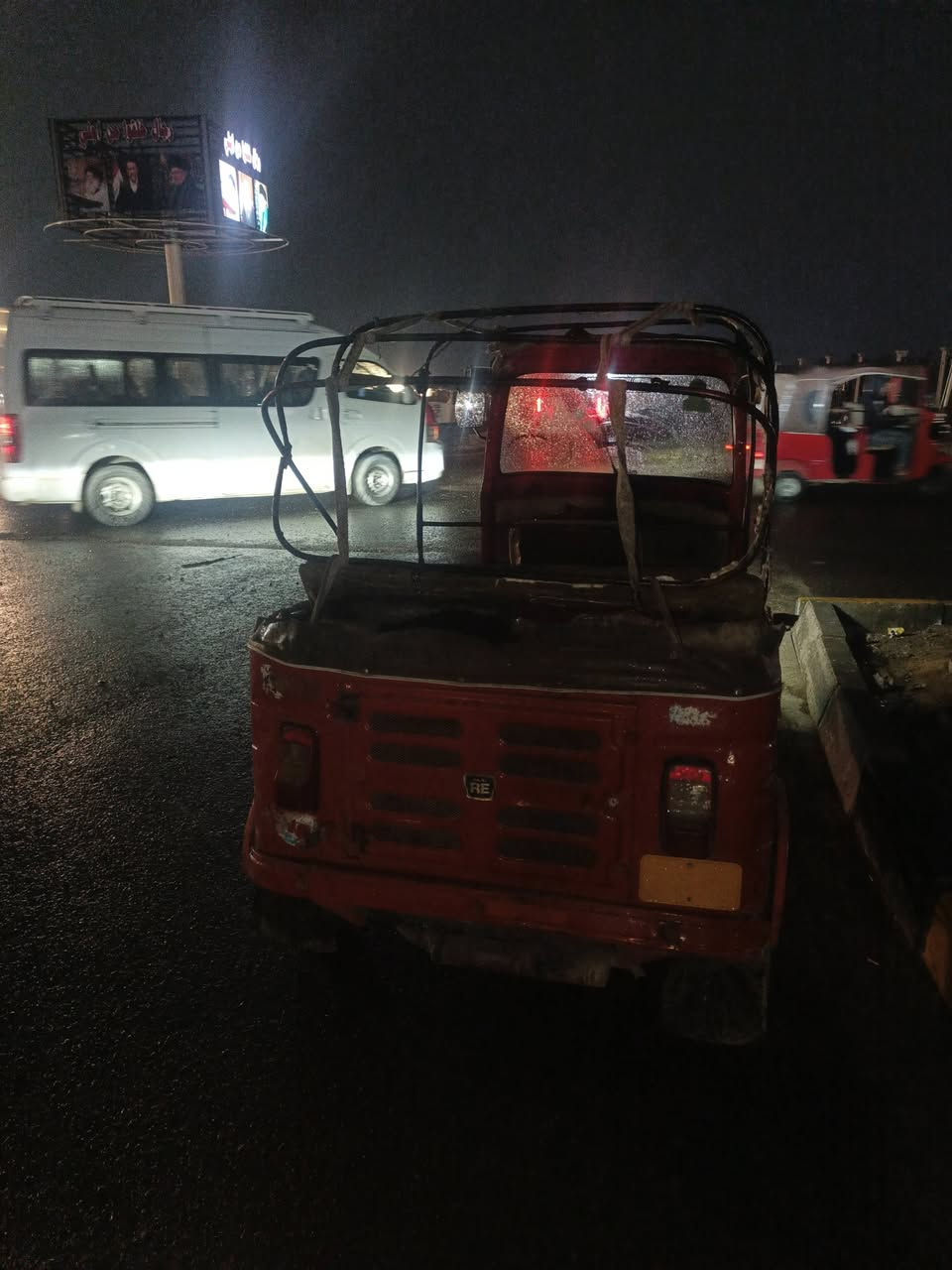 سلام عليكم تكتك موديل ١٨شهر٧تكتك خير من الله كبل لشارع سعره ٣٢٠٠او بيه مجال تكتك مكينته  بجيس تكتك كل نقص ماعز بس جادر مكاني بغداد مدينت صدر الحميديه ***********
