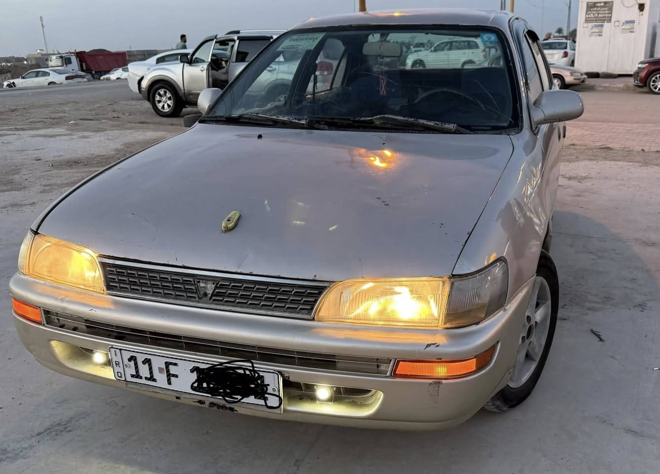 السلام عليكم سياره كورله للبيع
-موديل 1992

-رقم بغداد 

-اوتماتيكً

-سياره جماليه 

بسمي تحويل ثاني يوم 

السياره بلكوت 

السياره معروضه 45 وبيه مجال 

للأستفسار ***********

واتساب ***********
