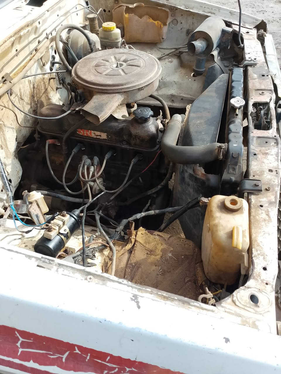 للبيع سياره نيسان موديل 91 رقم نينوه تواير جديده محرك نضيف حداديه نضيفه مال شقل اسعر13ورقه وبي مجال الستفسار على هاذه ارقم***********
