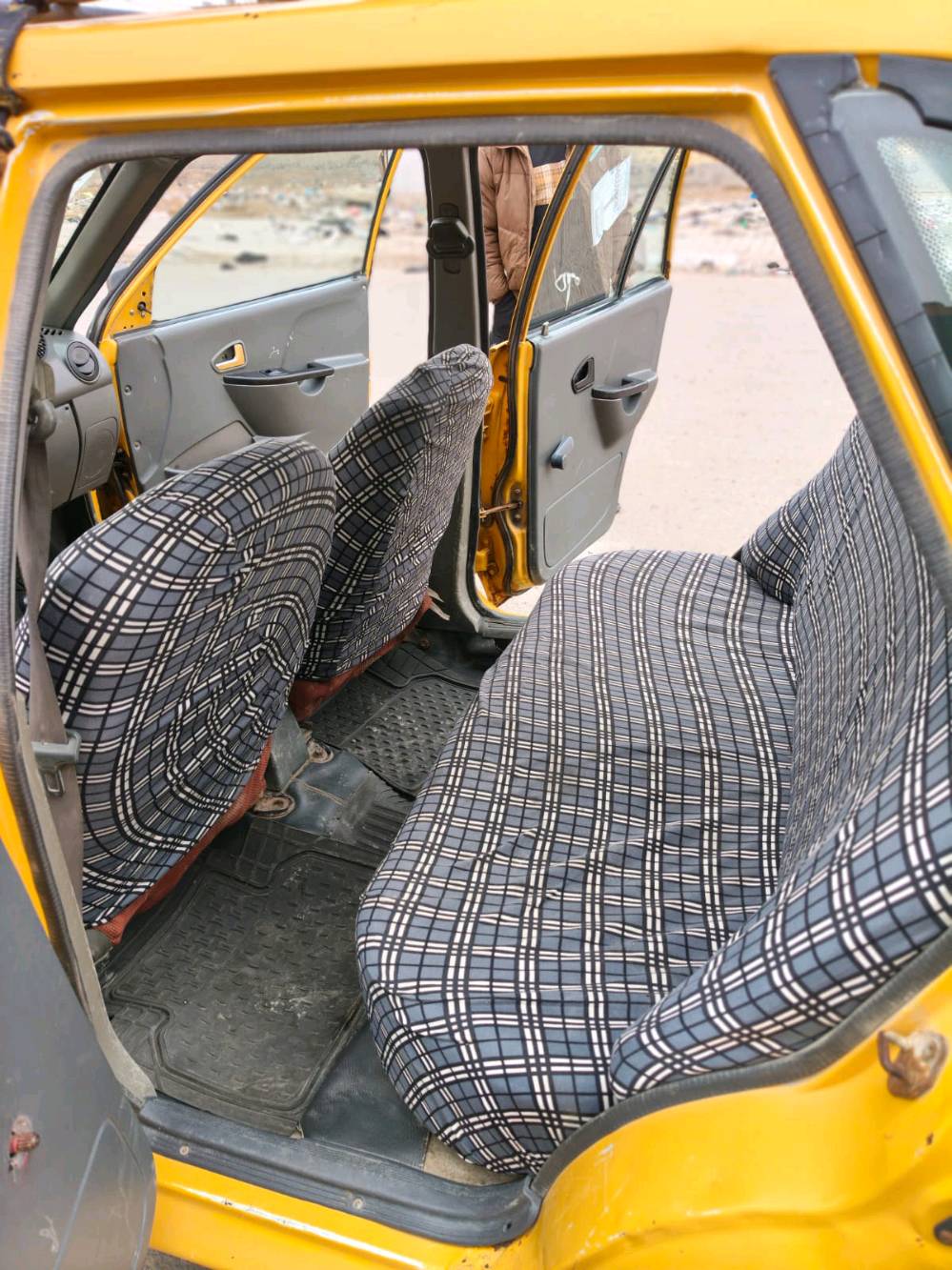 سلام عليكم ورحمة الله وبركاته 
عندي هاي اسايبا موديل 2014
رقم ميسان راعيها موجود بل عماره بس ماعندي رقمه وماندله ابيع على هاذا الوضع اكفلك سرقه وعشاير سياره كير ومكينه جدد شادهن وترايك وين ماتريد كهربايات كلهه شغاله تخم تاير جدد 