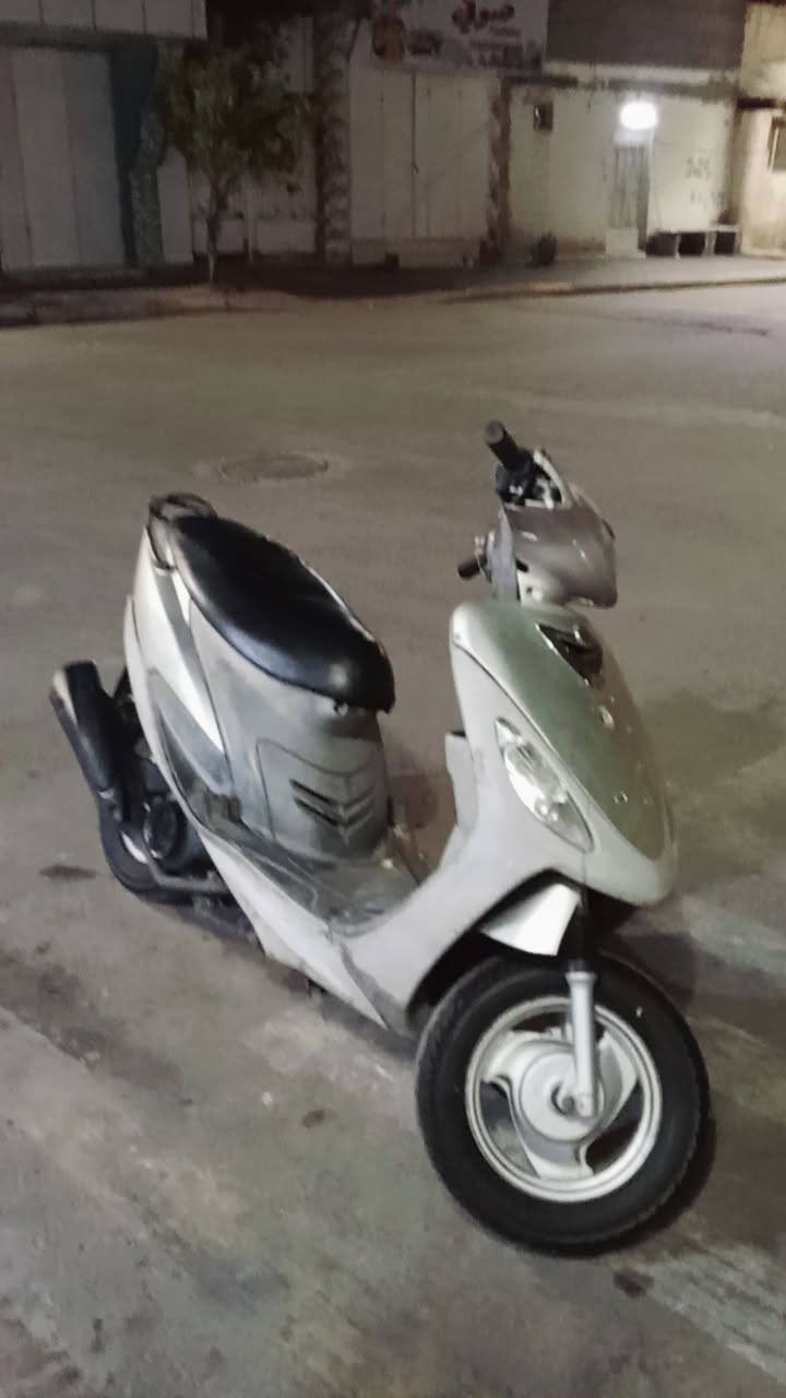 سلام عليكم ماكس منغولي 49 مكينتها بس ولفات بدله جاي تخربط عندي سعر 350 وبيها  مجال وذامراوس اربعه كير ماكوشكال نعمانيه نتصال وبيك خير ولل  ***********
