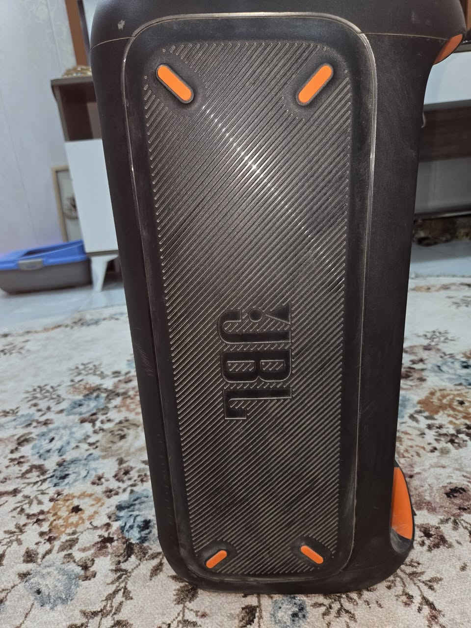 سماعات JBL اصلية 
بطارية داخلية تشحنها تستمر 12 ساعة
نظيفة من كل النواحي بدون اي مشكلة.
سعر 150 الف
***********
بغداد-البياع شرطة الخامسة
