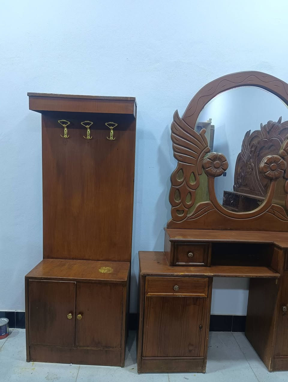 سلام عليكم ورحمة الله وبركاته
غرفه نوم لبيع سعر 500 وبيه مجال 
لستفسار ع رقم ***********
