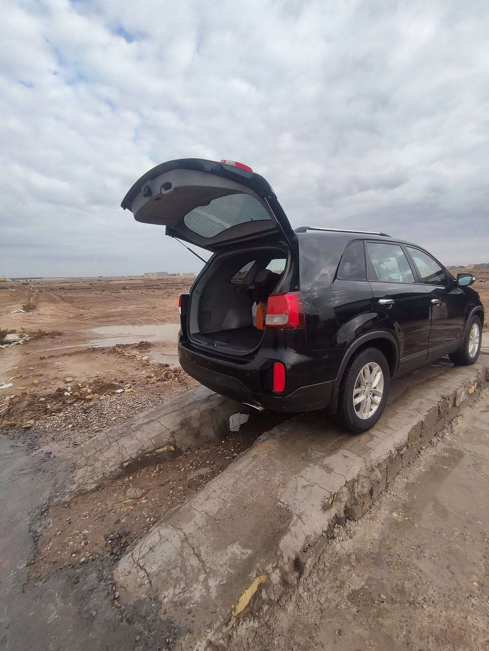 سورنتو للبيع
السياره جاهزه 
السعر 130$ وبيه مجال 

***********
